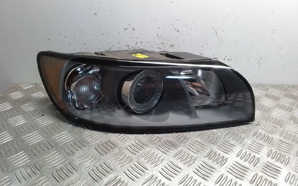 Esituli 30698886