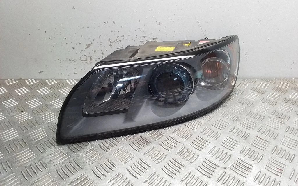 Esituli 30698889