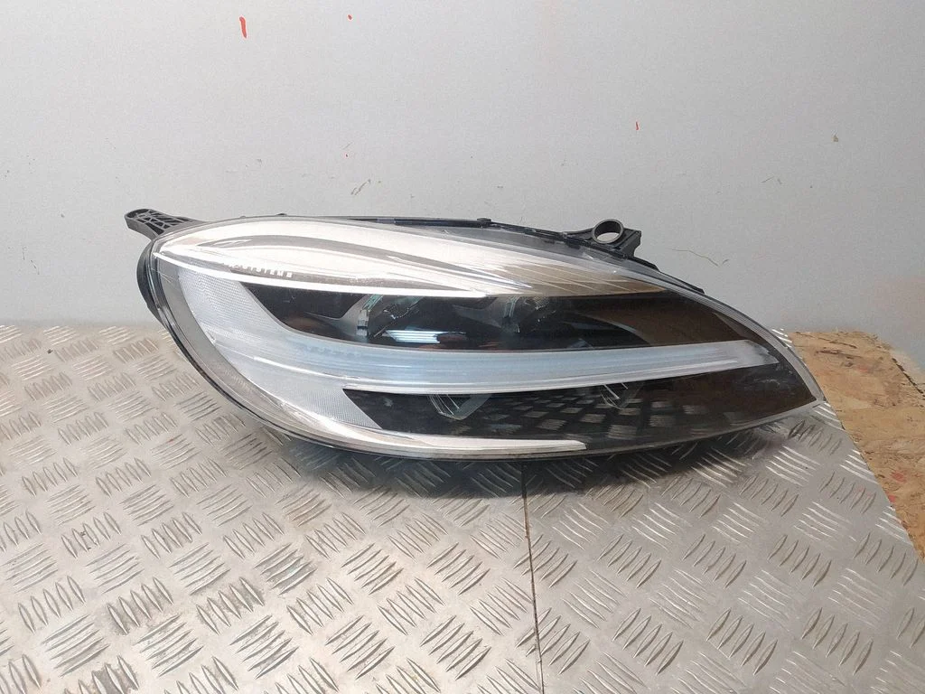 Headlight/headlamp 107200103358
