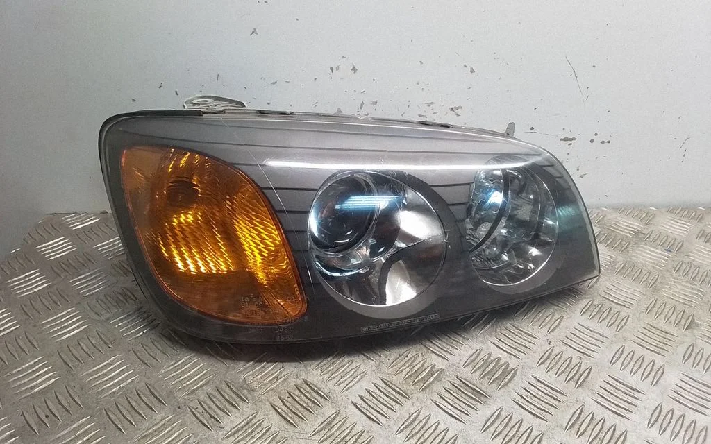 Headlight/headlamp 1017497