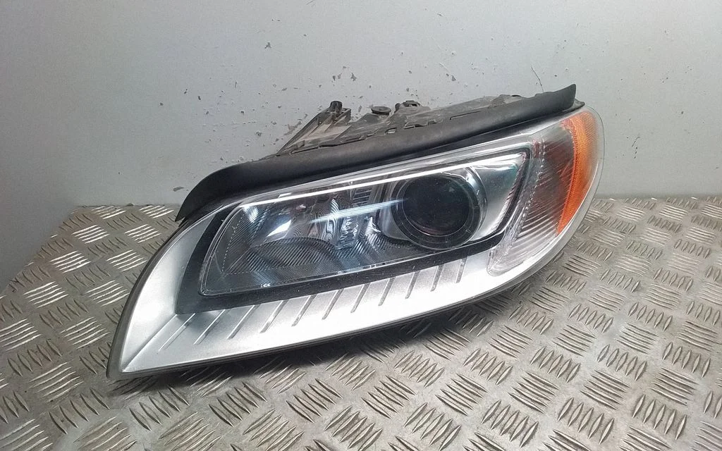 Esituli – Volvo S80 (2014-2016)