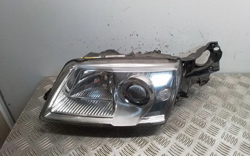 Headlight/headlamp 89007663