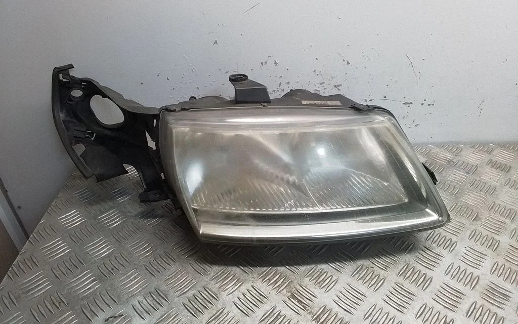 Headlight/headlamp 89006242