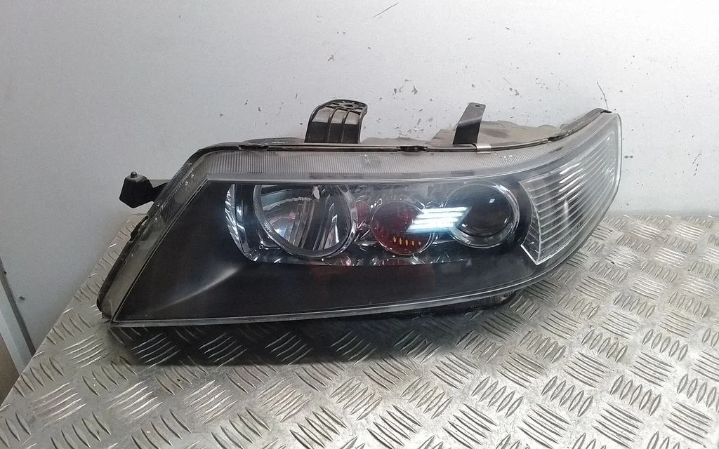 Headlight/headlamp – front left
