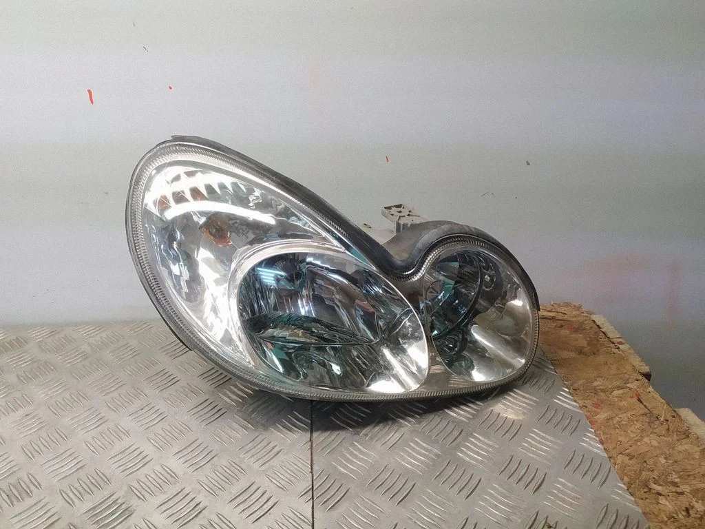 Headlight/headlamp 921023D – Hyundai Sonata (1999-2005)
