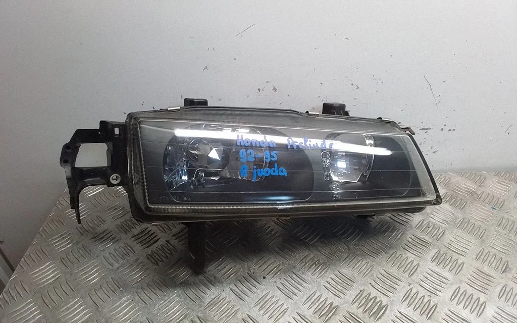 Headlight/headlamp – front right