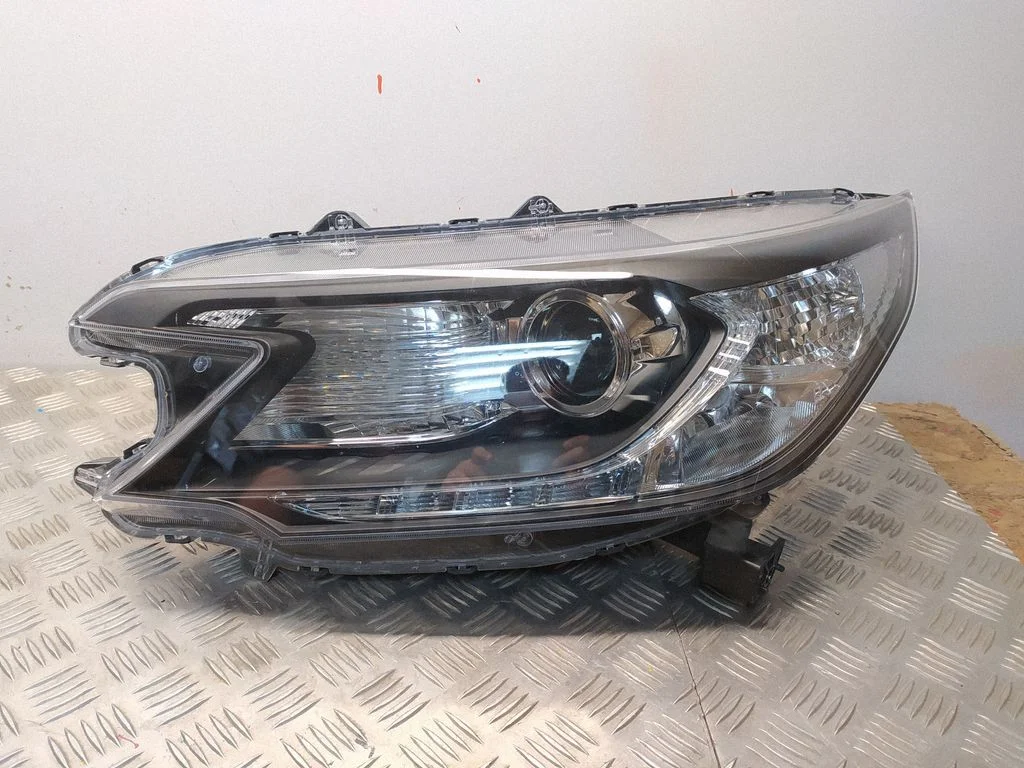 Esituli – Honda CR-V (2013-2016)