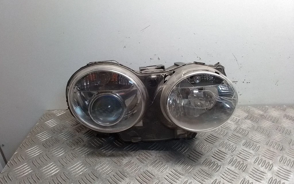 Headlight/headlamp – Jaguar XJ X350 (2003-2009)