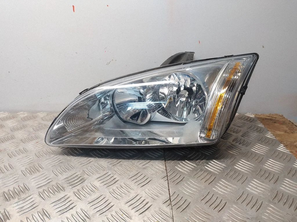 Headlight/headlamp – Ford Focus C-MAX (2003-2010)
