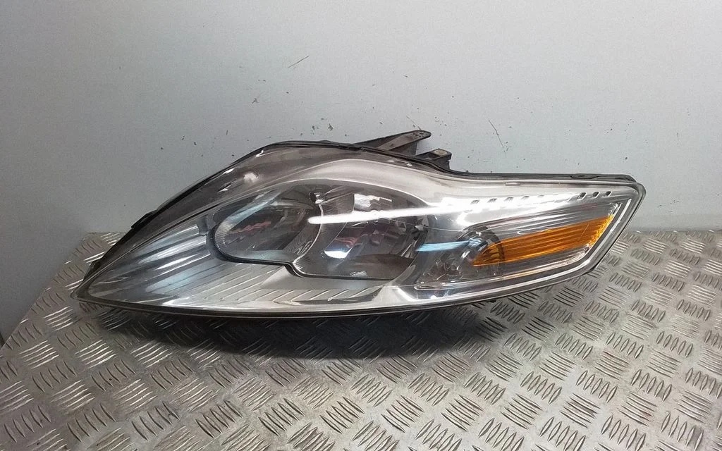 Headlight/headlamp – front left