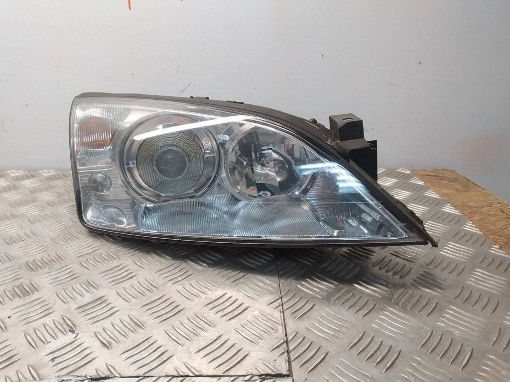 Headlight/headlamp – Ford Mondeo MK IV (2007-2014)