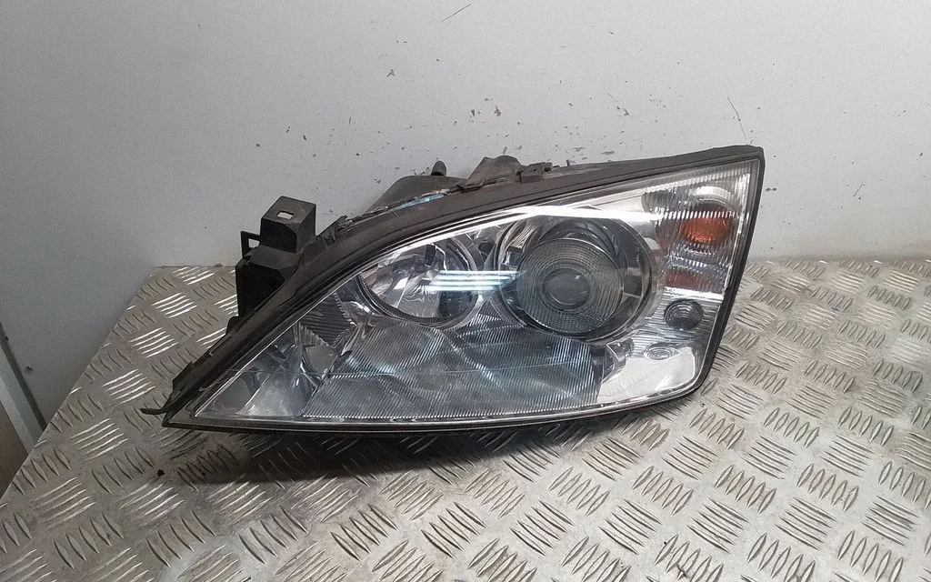 Headlight/headlamp – Ford Mondeo MK IV (2007-2014)