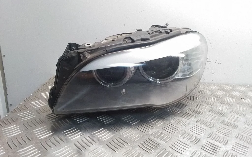 Headlight/headlamp 7203245