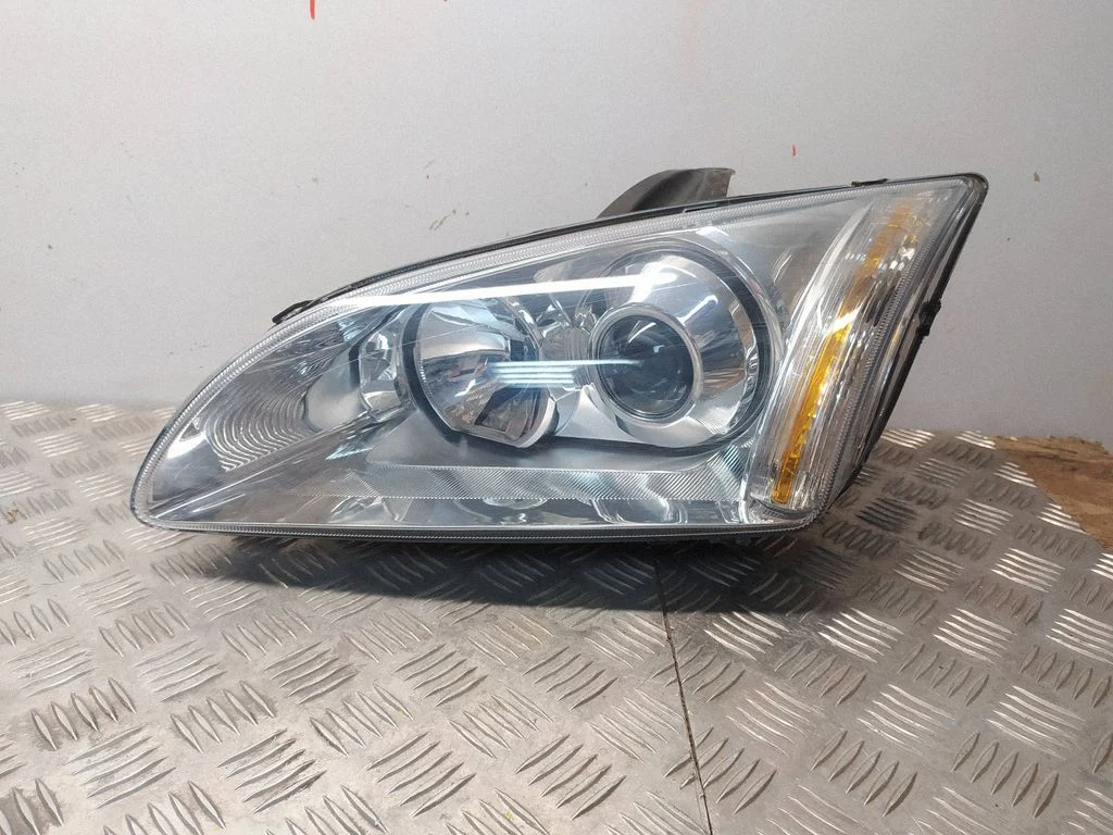 Headlight/headlamp 4M5113101EB – Ford Focus C-MAX (2003-2010)