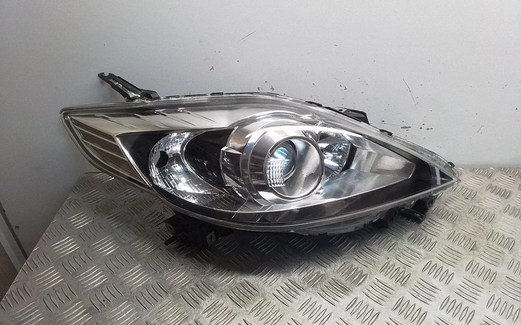Headlight/headlamp C29151030 – Mazda 5 (2005-2010)