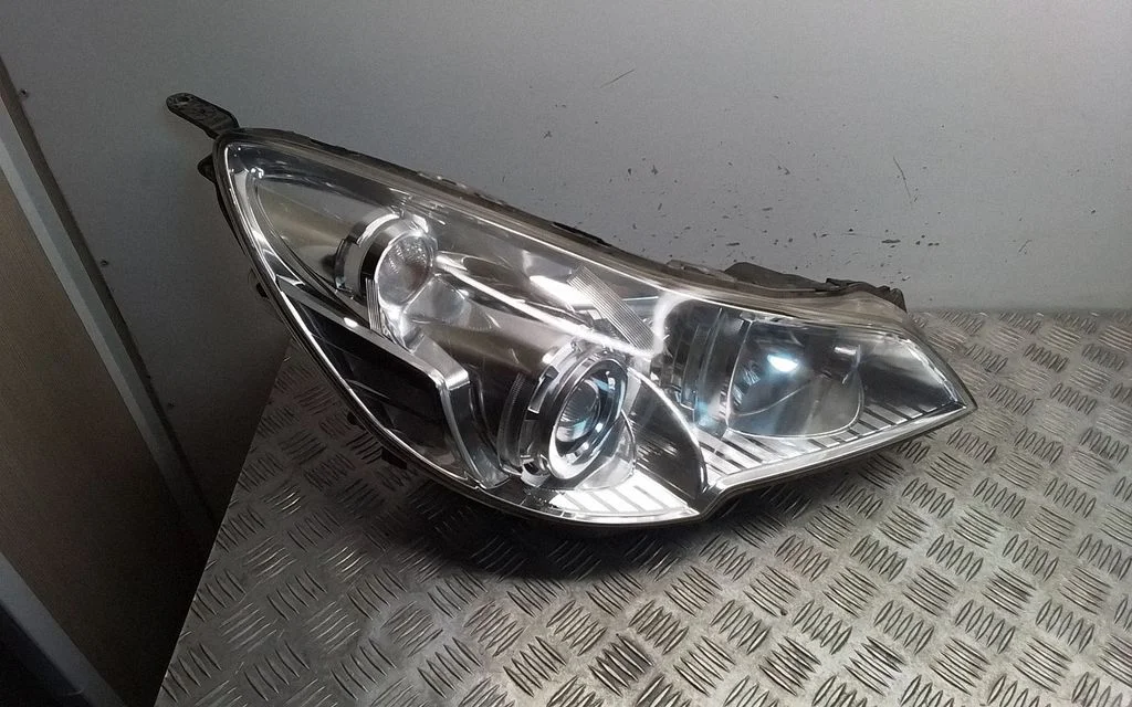 Headlight/headlamp 10020064