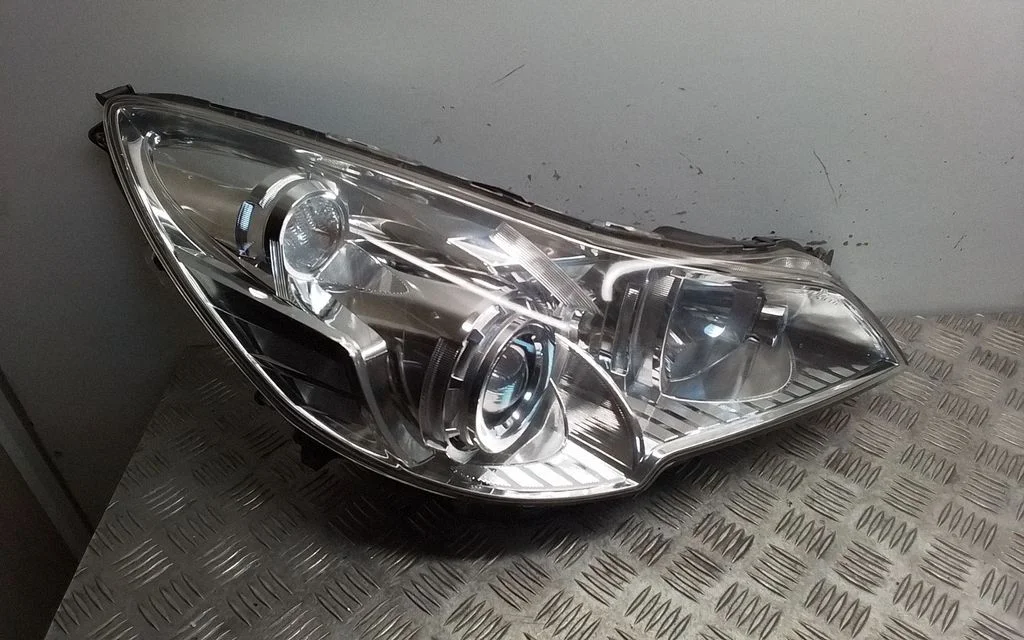 Headlight/headlamp 10020064