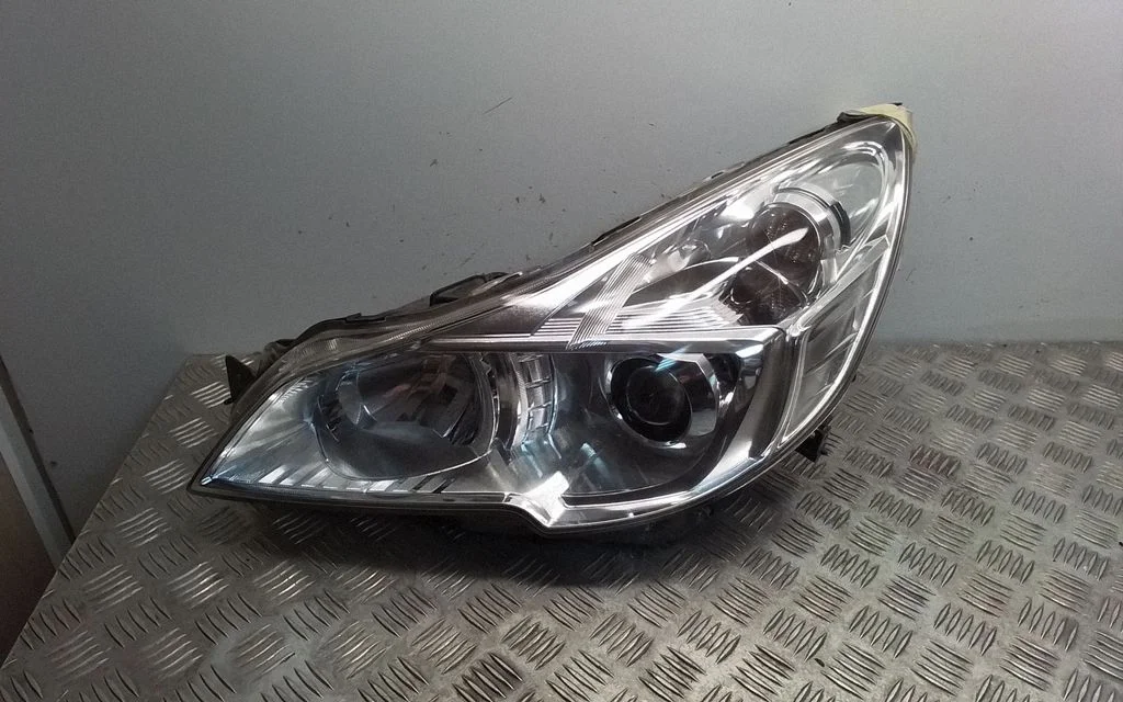 Headlight/headlamp – front left