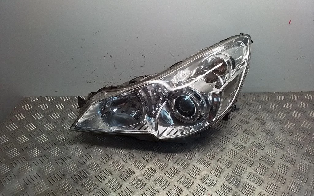 Headlight/headlamp – front left