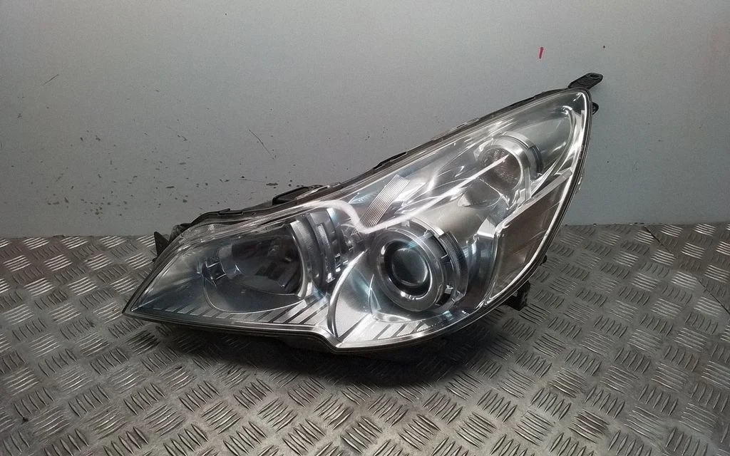 Headlight/headlamp – front left