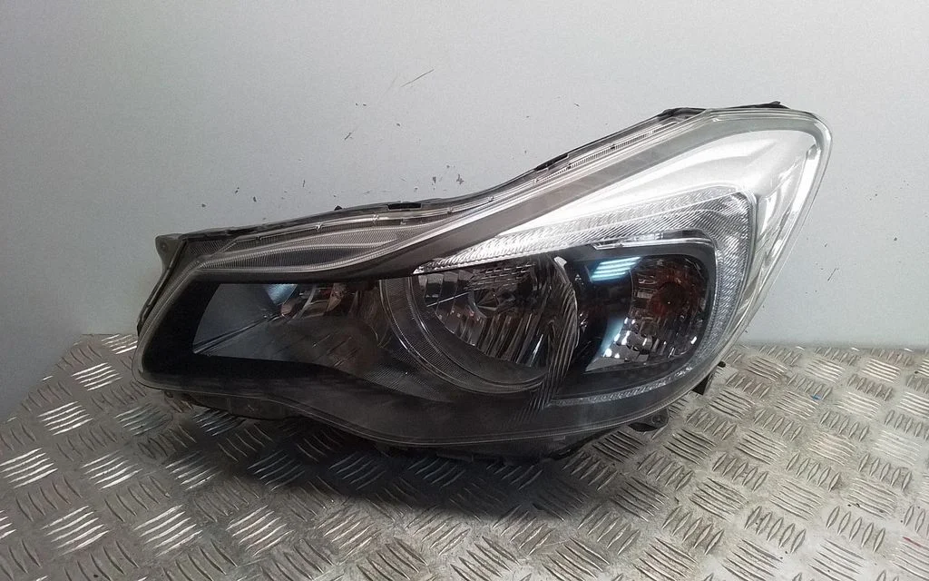 Headlight/headlamp – front left