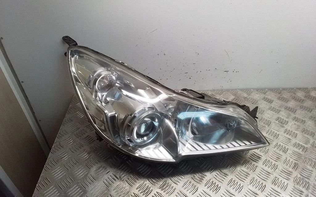 Headlight/headlamp – front
