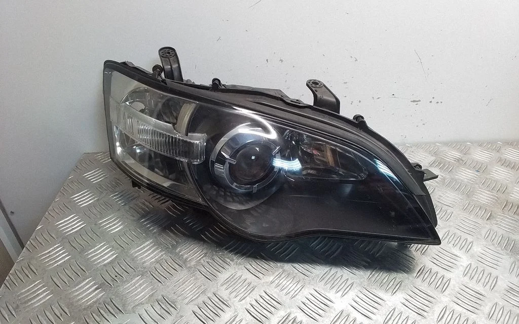 Headlight/headlamp – front right