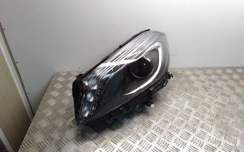 Headlight/headlamp – Mercedes-Benz A-Class W176 (2012-2018)