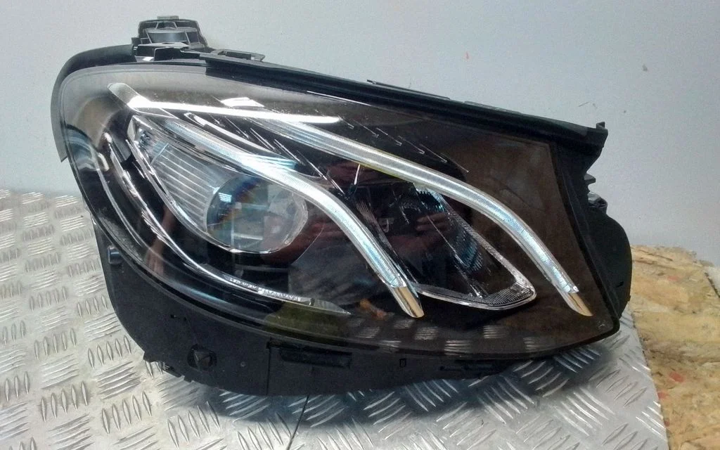 Headlight/headlamp