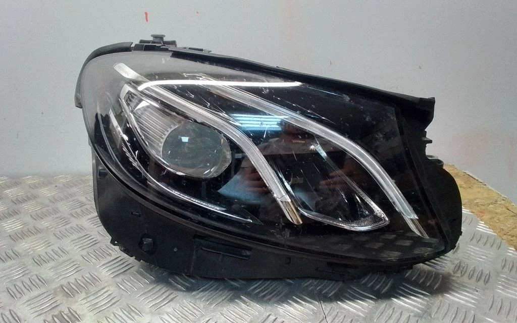 Headlight/headlamp
