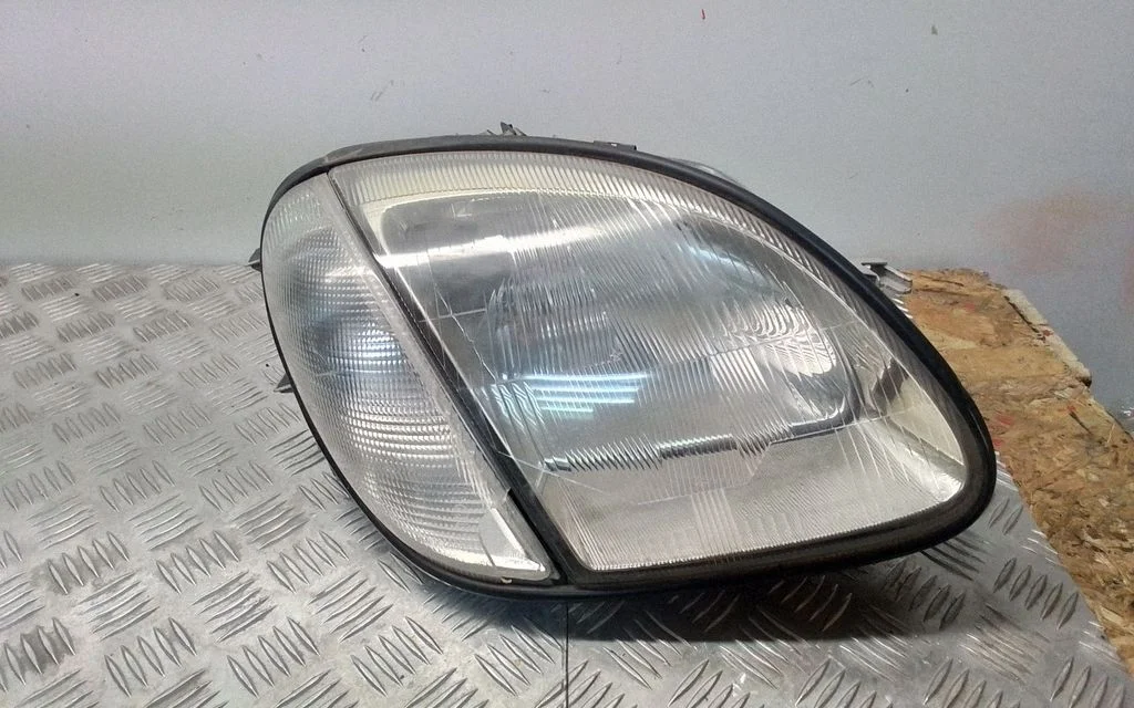 Headlight/headlamp – Mercedes-Benz SLK-Class R170 (1996-2004)