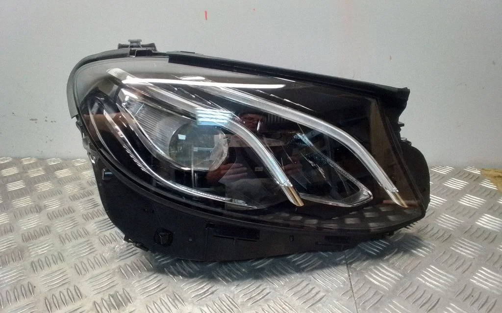 Headlight/headlamp