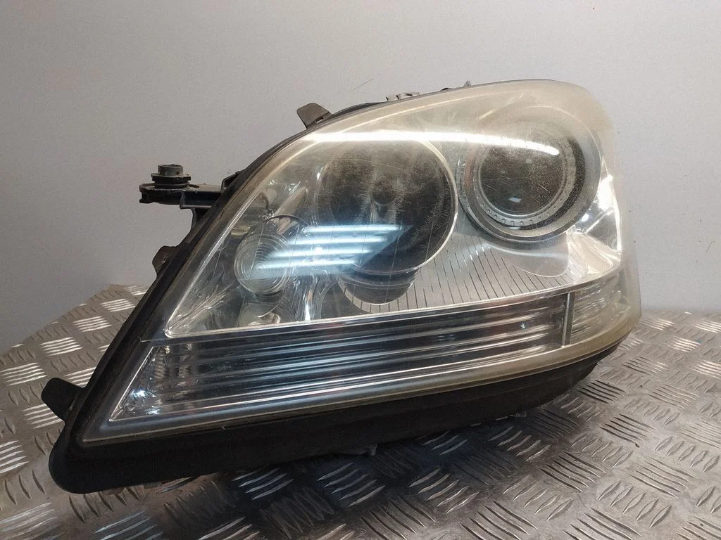 Headlight/headlamp 263347