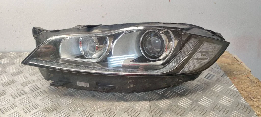 Esituli GX6313W030EE – Jaguar XF X260 (2015-)