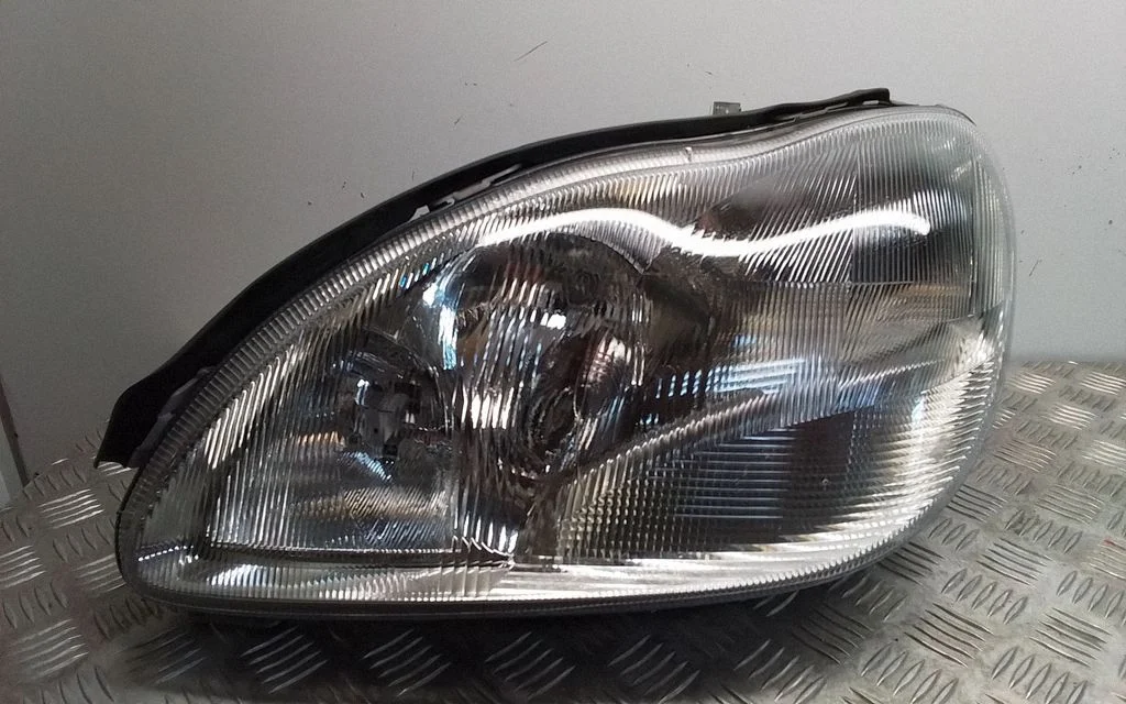 Headlight/headlamp A2208200261