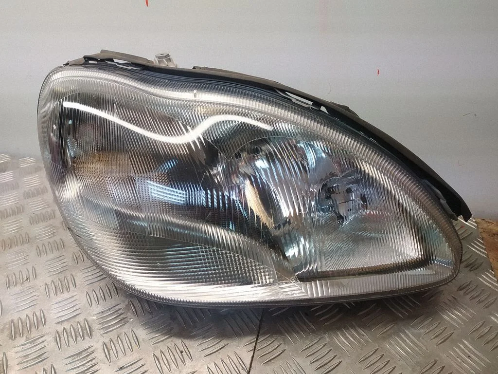 Headlight/headlamp A2208200261