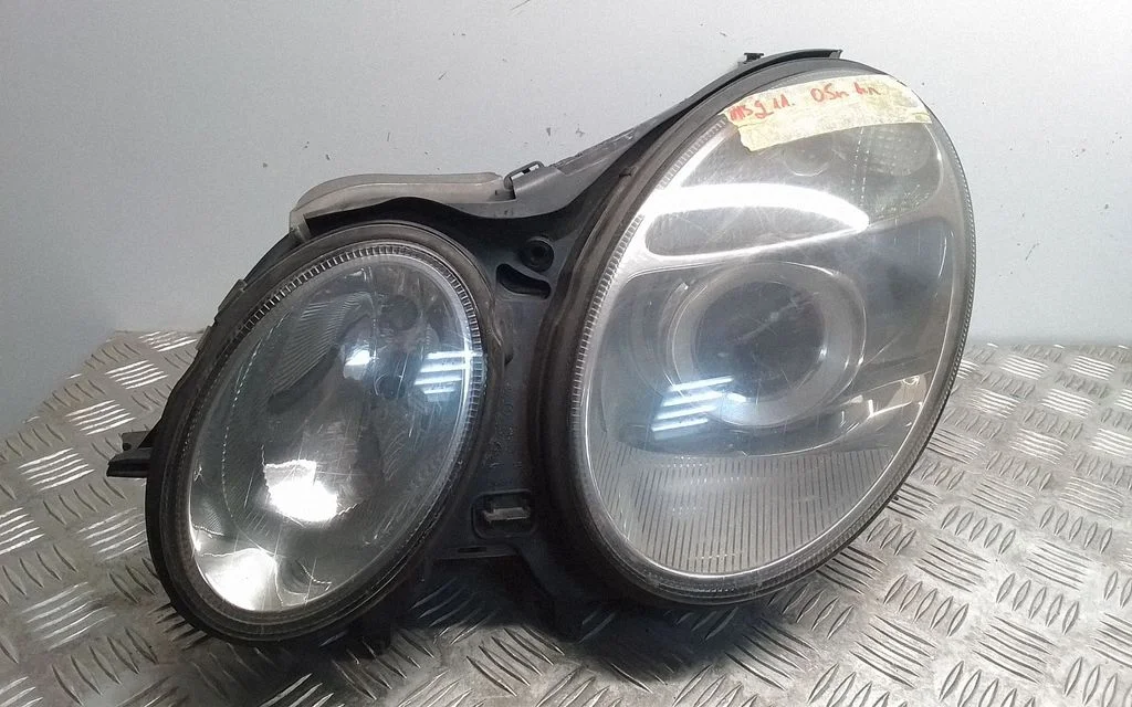 Headlight/headlamp 15435900