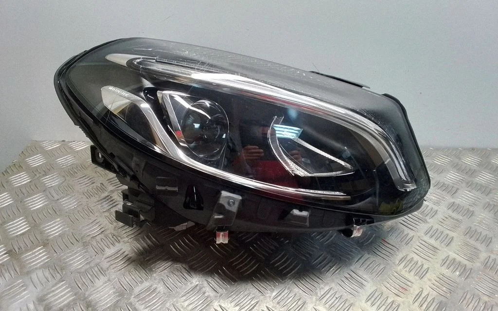 Headlight/headlamp – Mercedes-Benz B-Class W246 W242 (2011-2017)