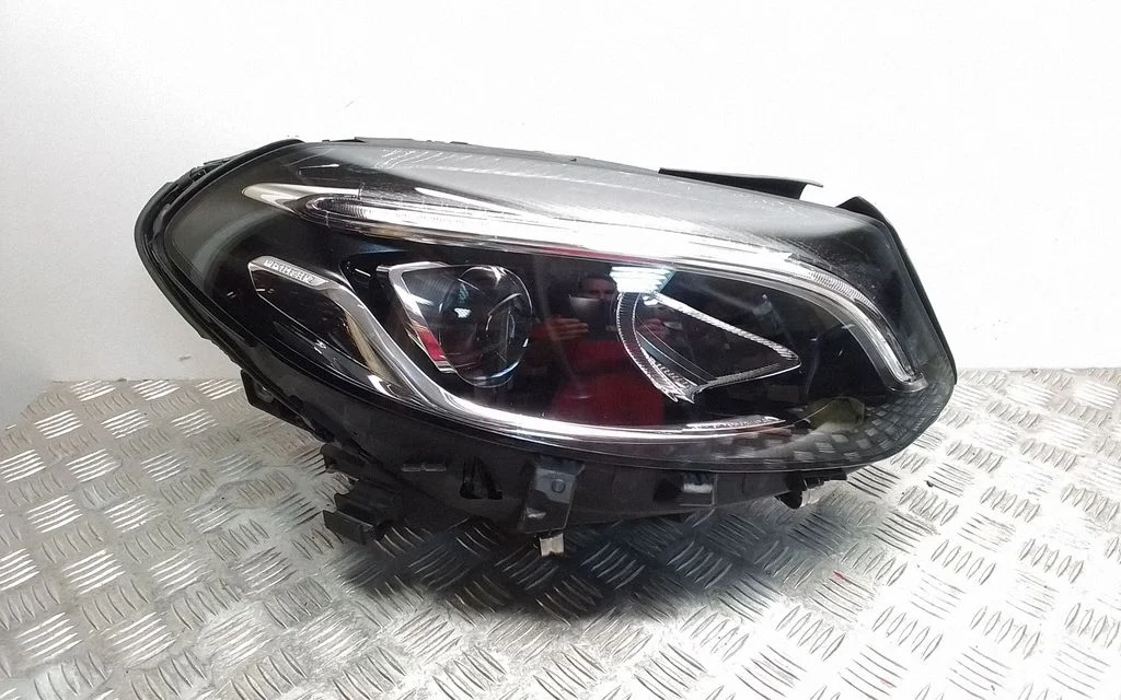 Headlight/headlamp – Mercedes-Benz B-Class W246 W242 (2011-2017)