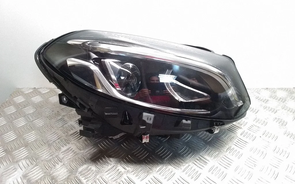 Headlight/headlamp – Mercedes-Benz B-Class W246 W242 (2011-2017)