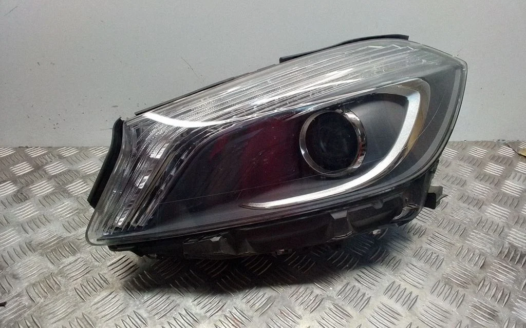 Headlight/headlamp – Mercedes-Benz A-Class W176 (2012-2018)