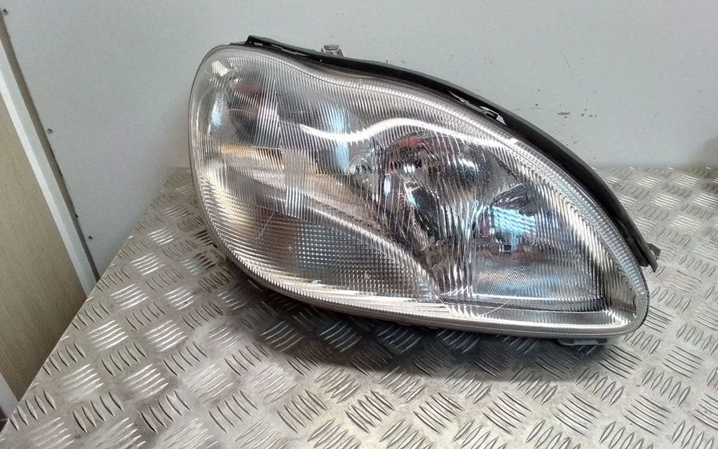 Headlight/headlamp – Mercedes-Benz S-Class W220 (1998-2006)