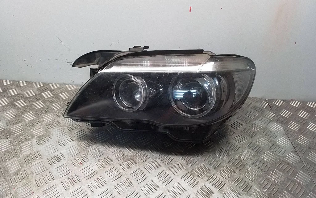 Headlight/headlamp – BMW 7 Series E65 E66 (2001-2008)