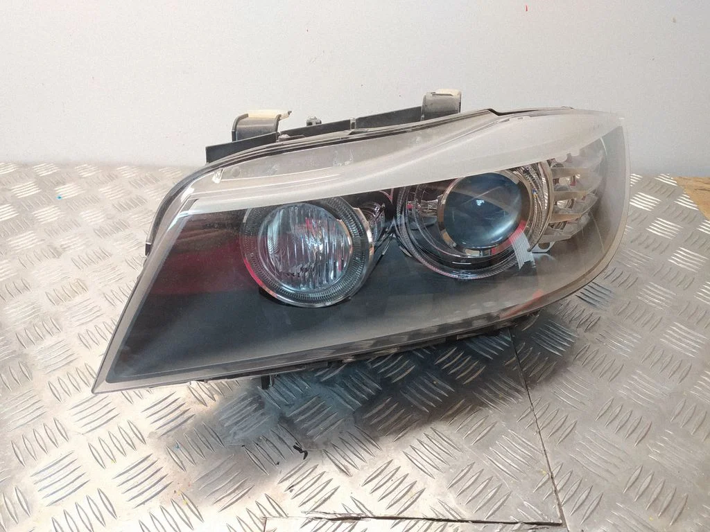 Headlight/headlamp – front left