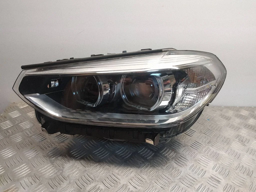 Headlight/headlamp – BMW X3 G01 (2018-2024)