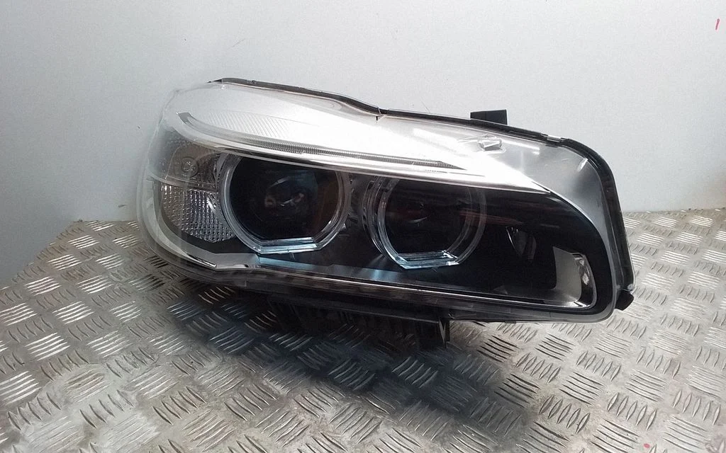 Headlight/headlamp