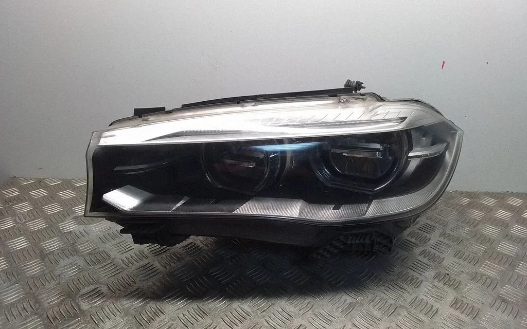 Headlight/headlamp – BMW X5 F15 (2013-2017)