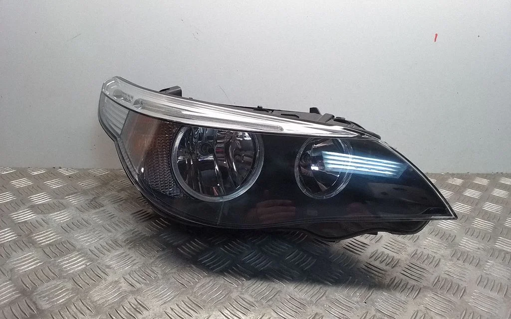 Headlight/headlamp – BMW 5 Series E60 E61 (2004-2010)