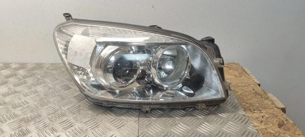 Esituli – Toyota RAV 4 (XA30) (2006-2016)