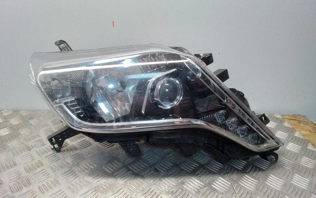Headlight/headlamp – Toyota Land Cruiser (J150) (2009-)